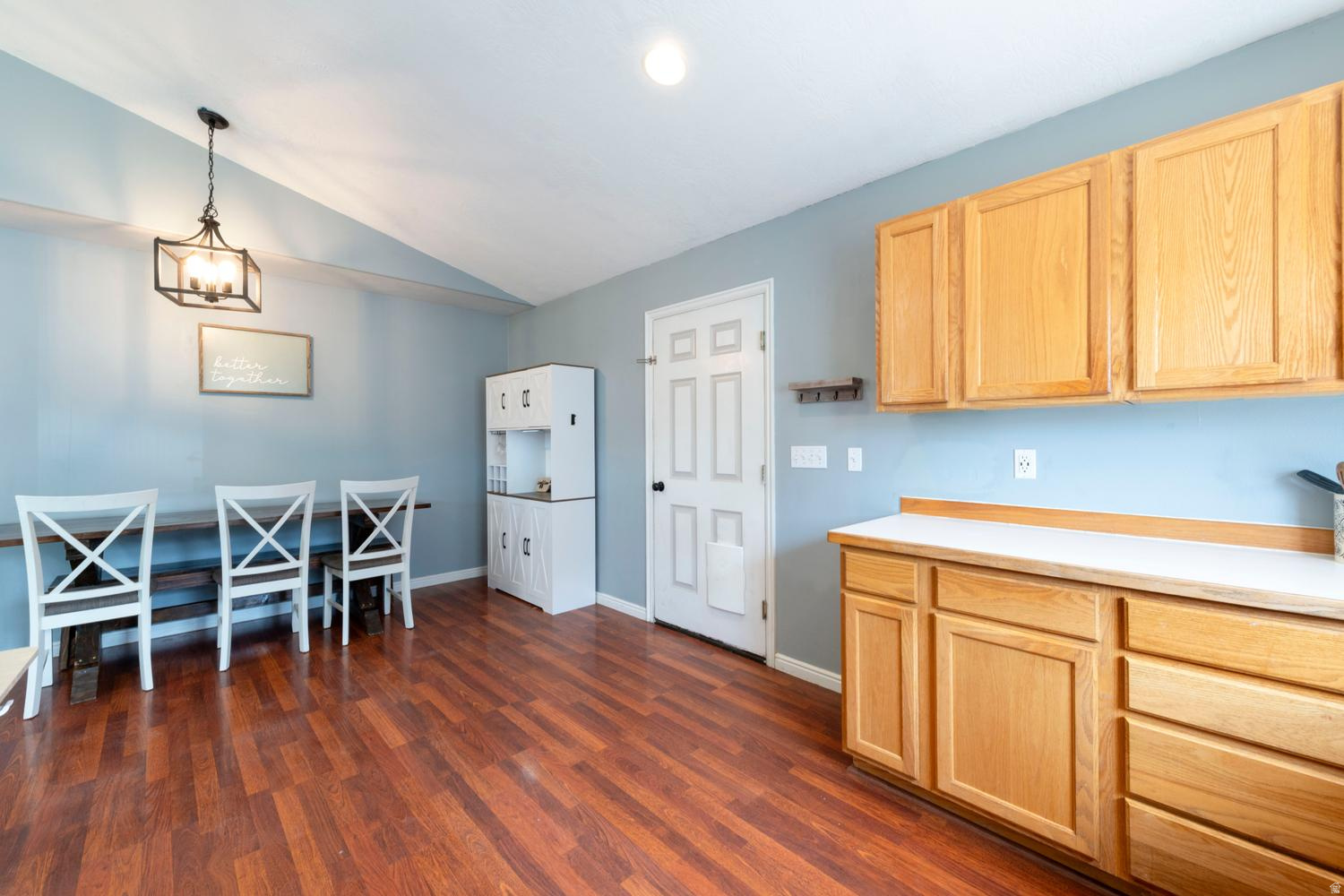 MOUNTAIN VIEW - Residential