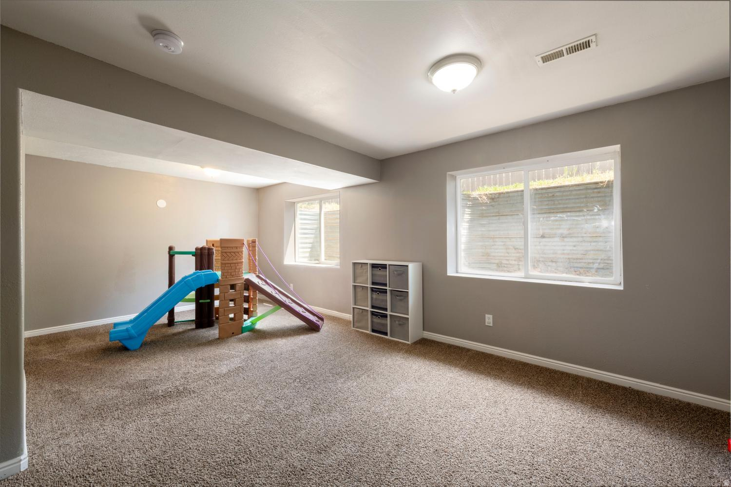 MOUNTAIN VIEW - Residential