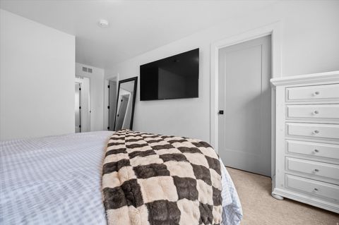 Tiny photo for 464 E ALICE WAY, Layton, UT 84041 (MLS # 2144293)