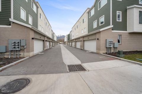 Tiny photo for 464 E ALICE WAY, Layton, UT 84041 (MLS # 2144293)