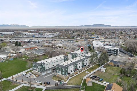 Tiny photo for 464 E ALICE WAY, Layton, UT 84041 (MLS # 2144293)