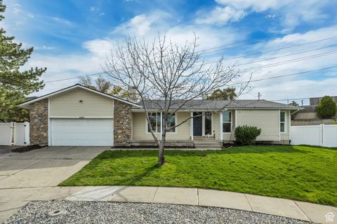 Tiny photo for 1492 E SANDY HILLS DR, Sandy, UT 84093 (MLS # 2119324)