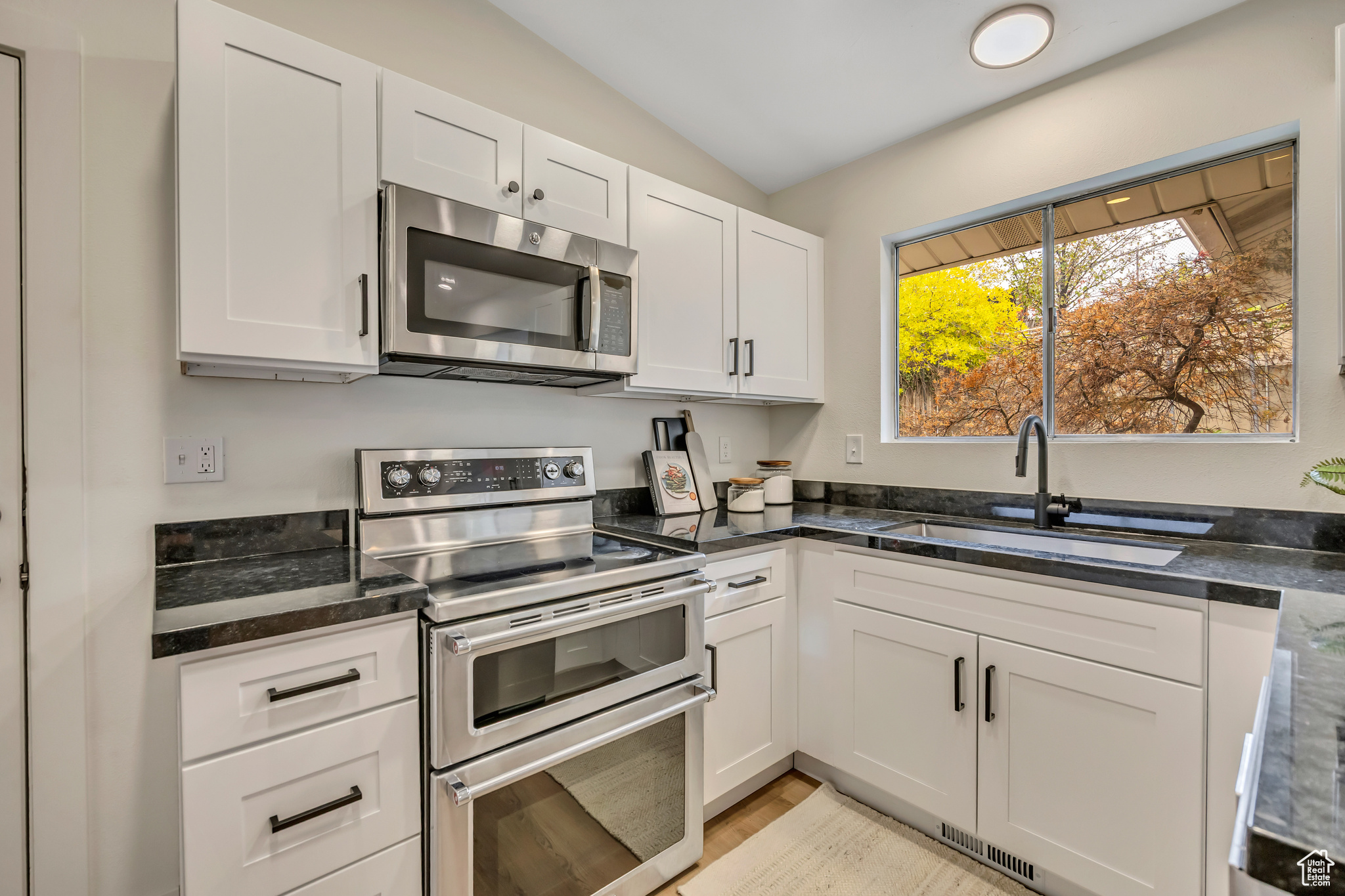 SANDY HILLS - Residential