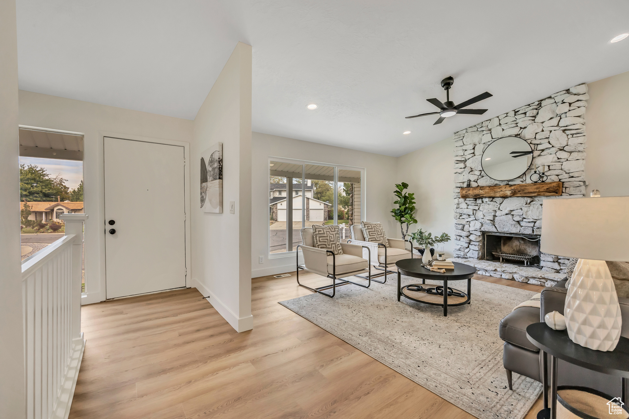 SANDY HILLS - Residential