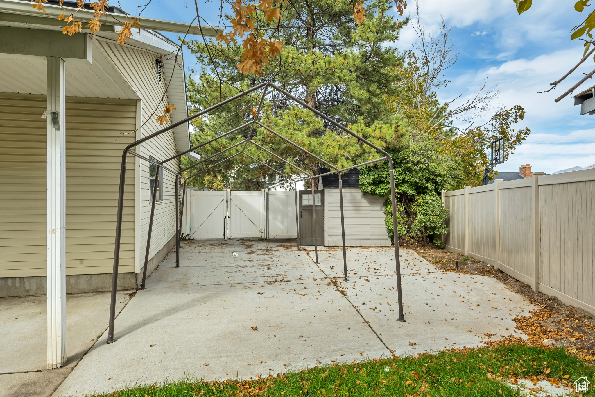 SANDY HILLS - Residential