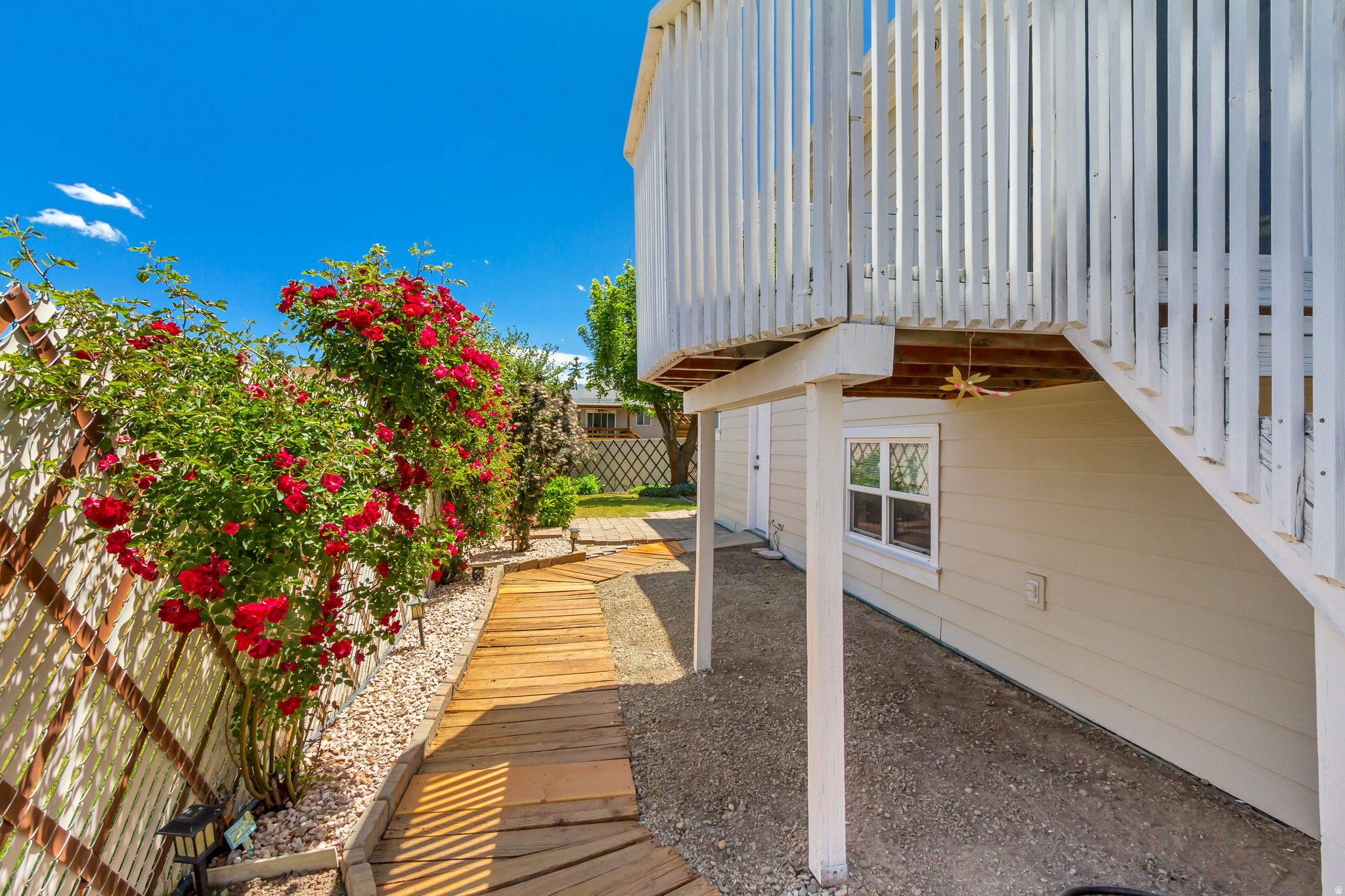WOOD COVE PARK - Residential