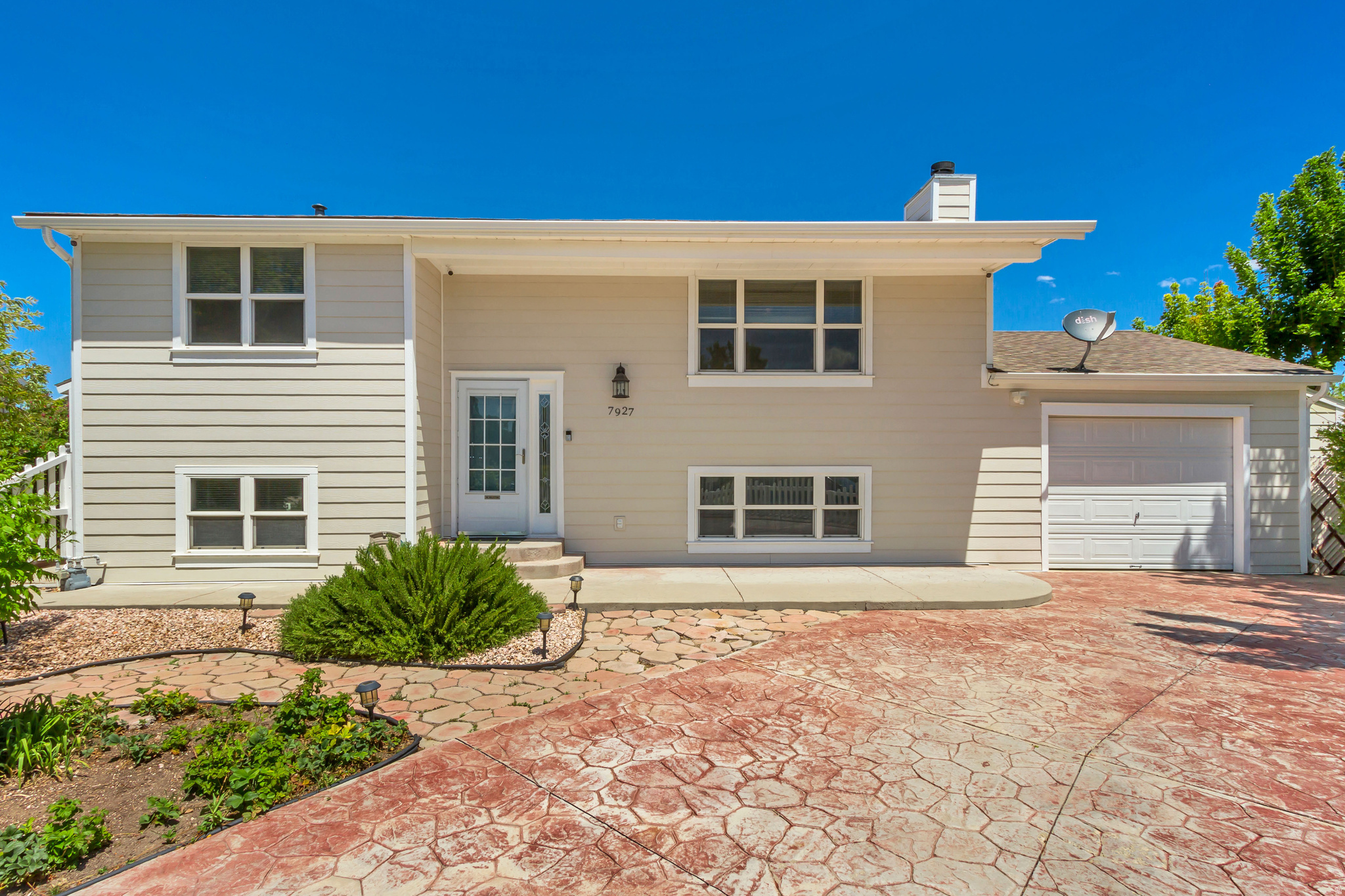 WOOD COVE PARK - Residential