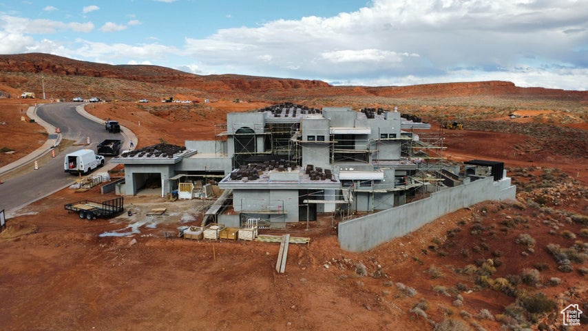 SOLENTE VILLAGE - Residential