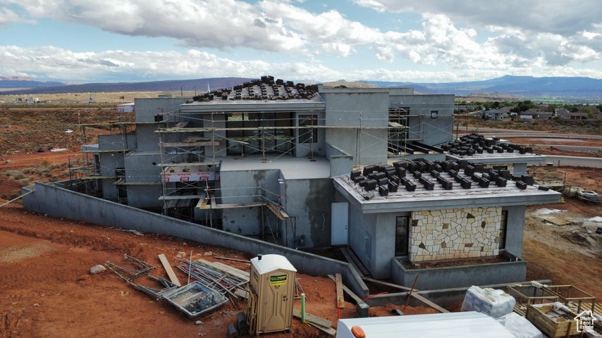 SOLENTE VILLAGE - Residential