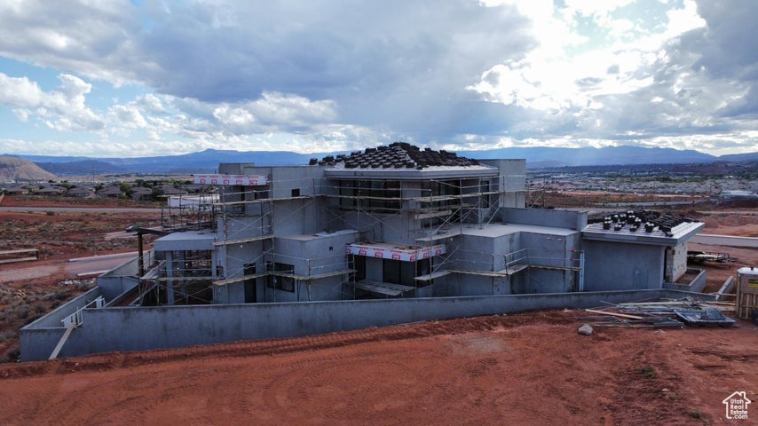 SOLENTE VILLAGE - Residential