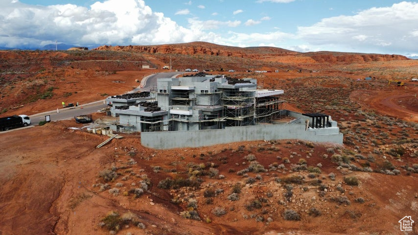 SOLENTE VILLAGE - Residential