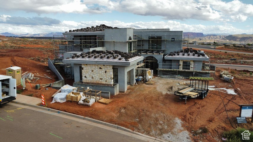 SOLENTE VILLAGE - Residential