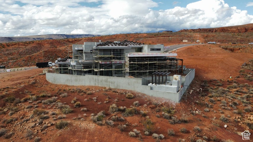 SOLENTE VILLAGE - Residential