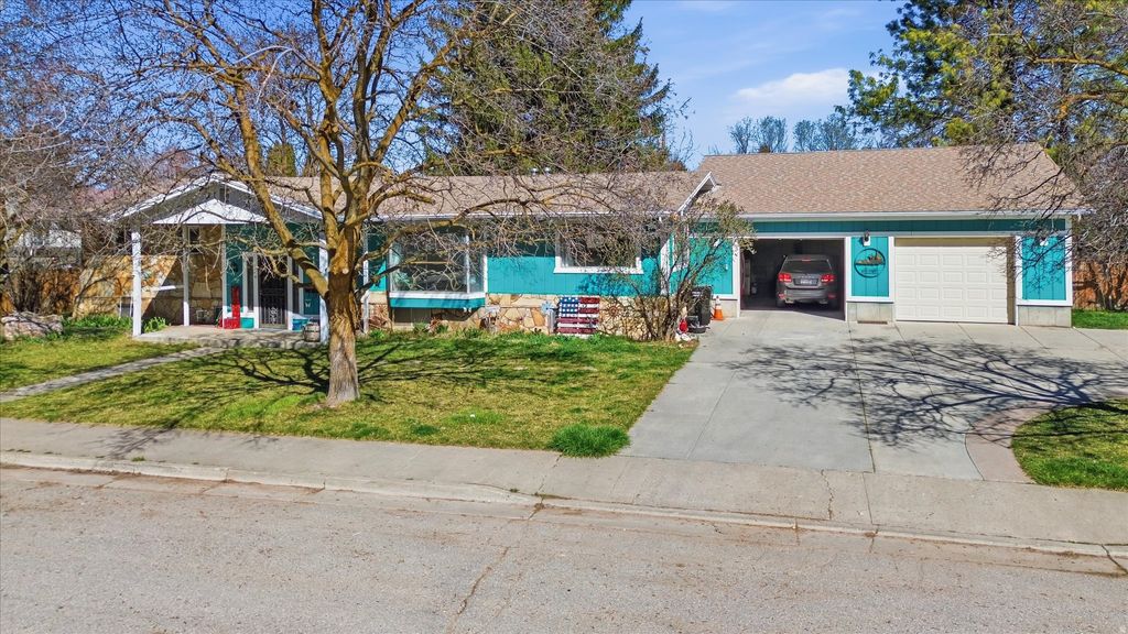 Photo of 415 E 1ST S, Preston, ID 83263 (MLS # 2146310)