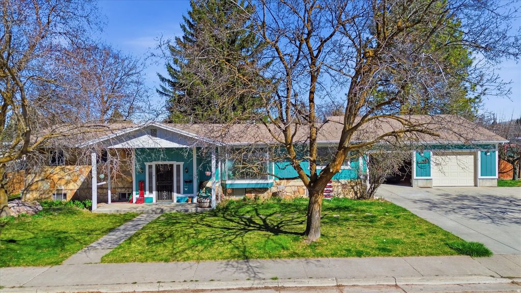 Photo of 415 E 1ST S, Preston, ID 83263 (MLS # 2146310)