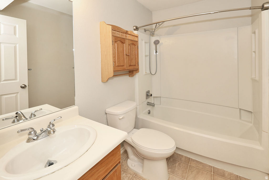 COUNTRY WOOD ESTATES - Residential