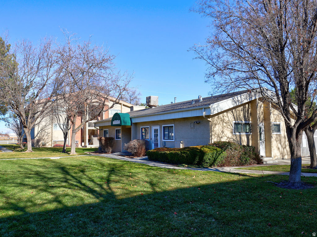 COUNTRY WOOD ESTATES - Residential