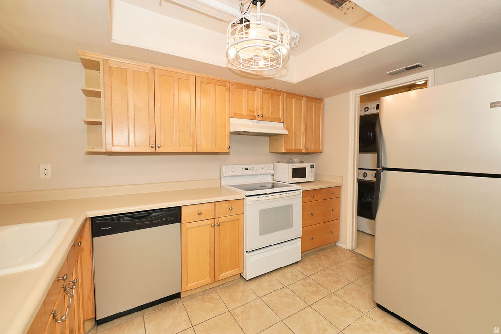 COUNTRY WOOD ESTATES - Residential