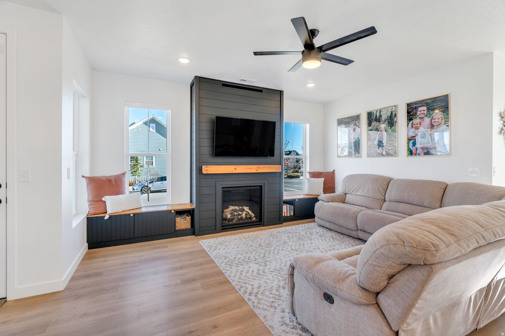 DAYBREAK - Residential