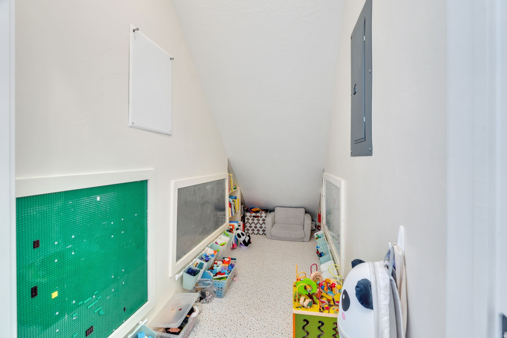 DAYBREAK - Residential