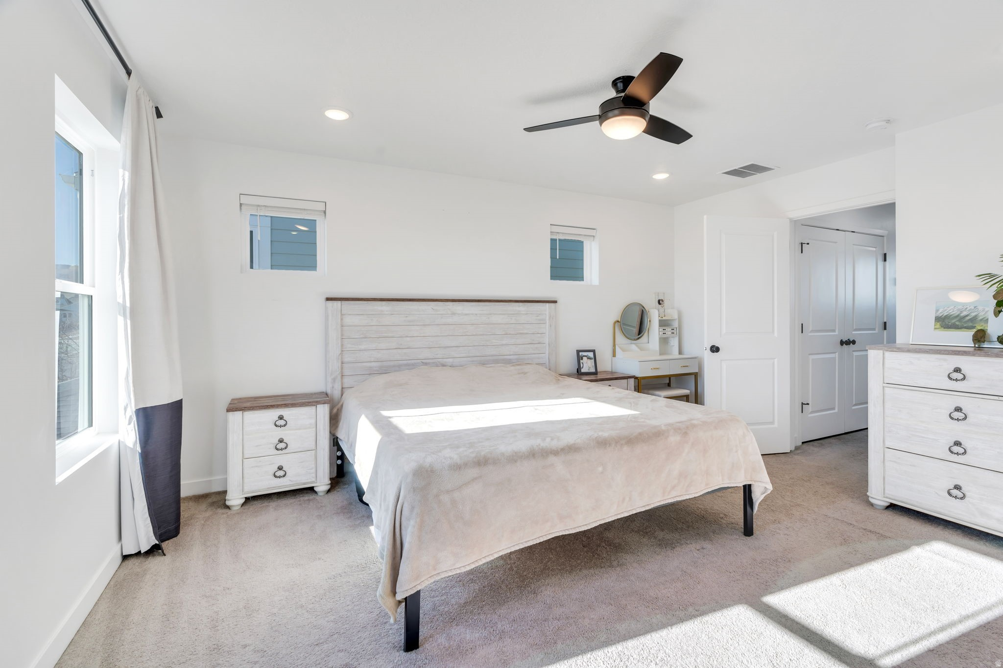 DAYBREAK - Residential