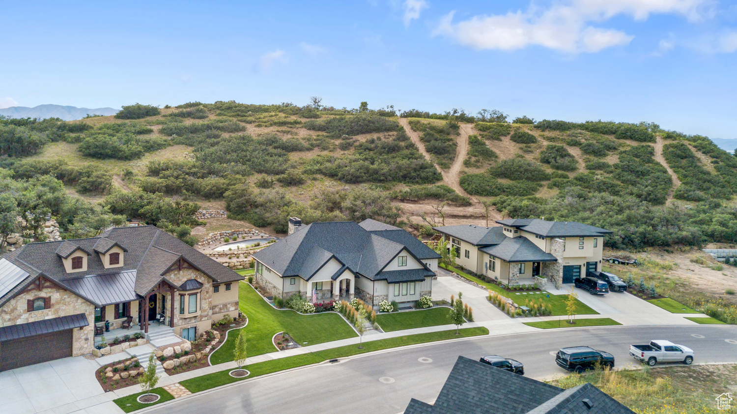 HIDDEN HOLLOW - Residential