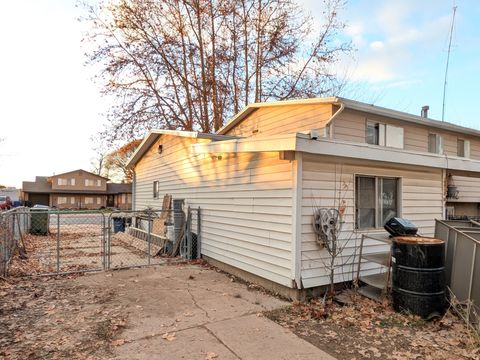 Tiny photo for 1413 S DAVID DR, Syracuse, UT 84075 (MLS # 2125664)