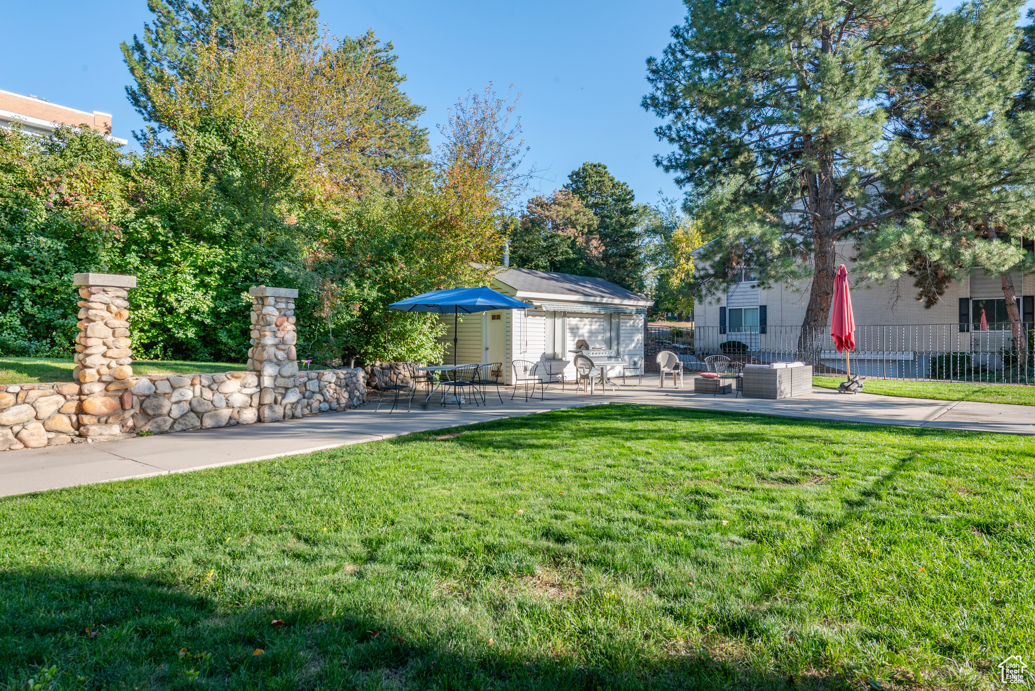 COLONIAL PINES CONDO - Residential