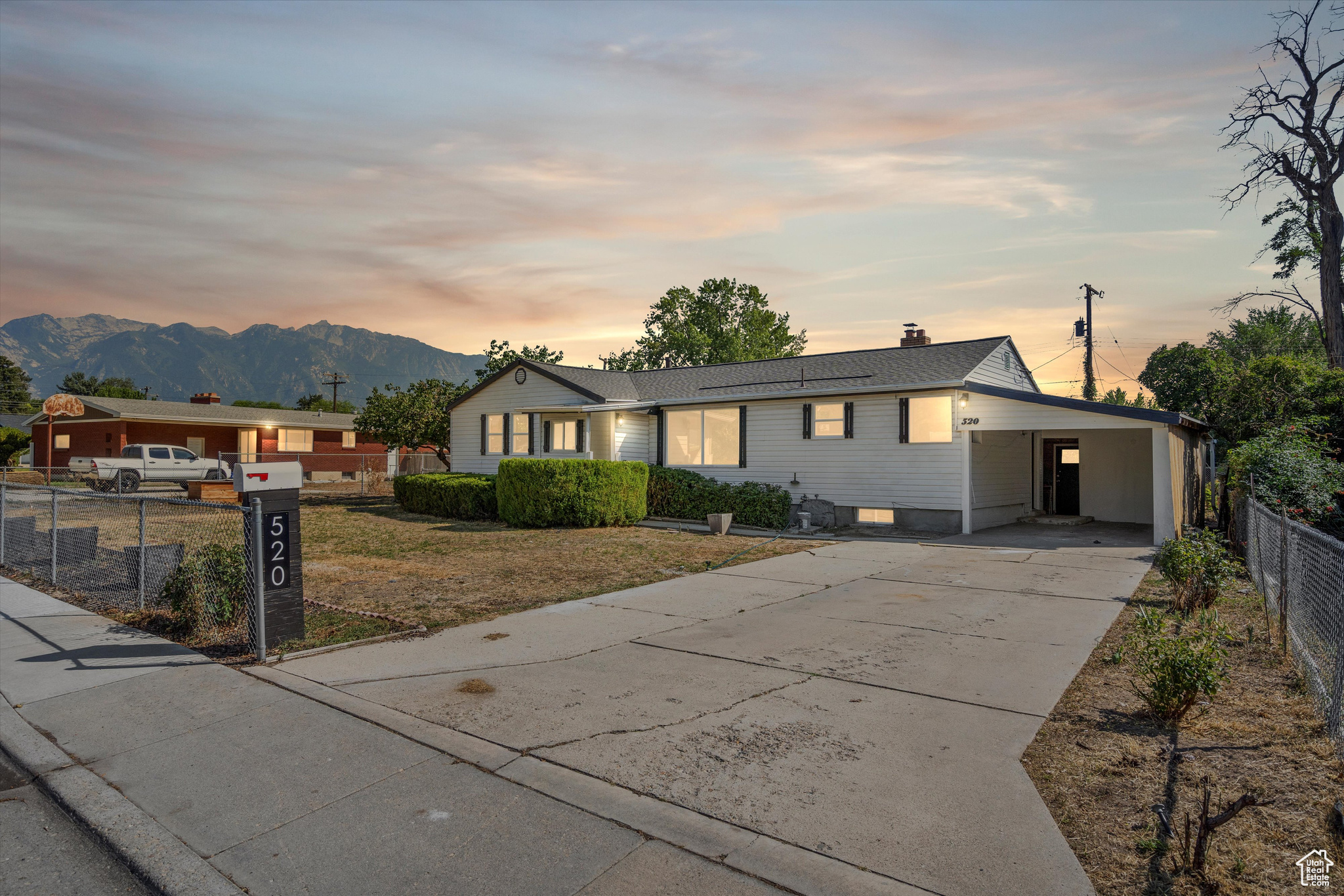 520 E Locust St, Sandy, Utah image 1