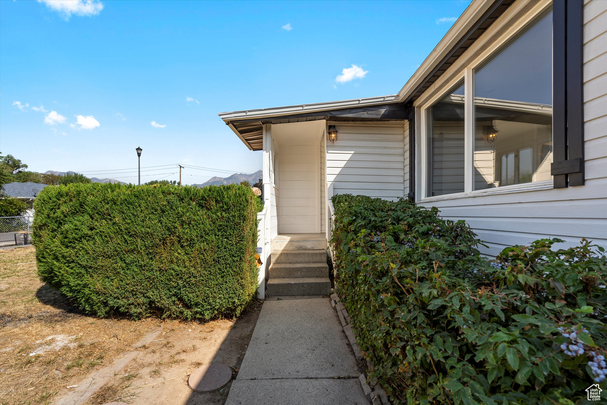 520 E Locust St, Sandy, Utah image 4