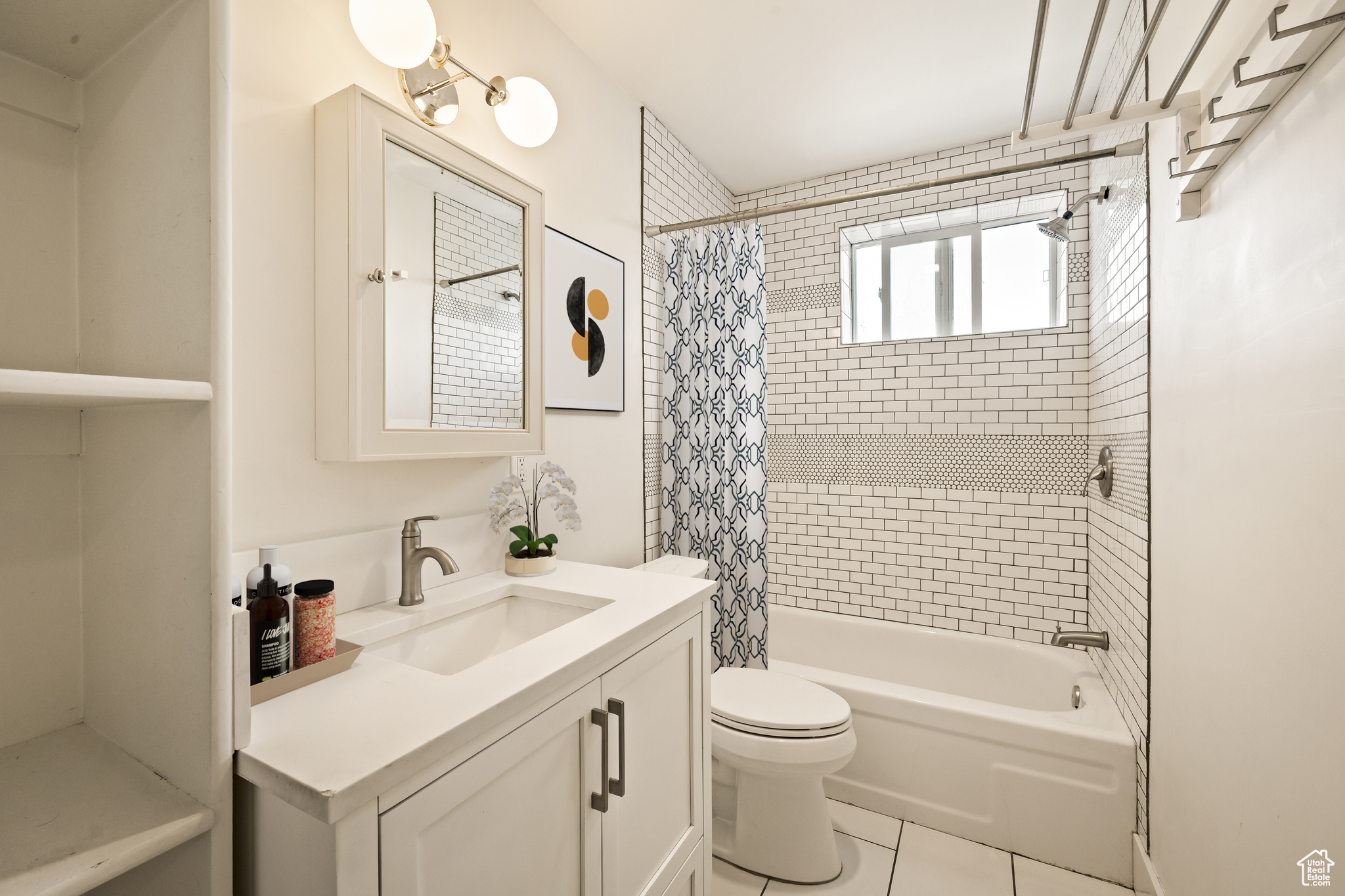 COUNTRY MEADOW CONDO - Residential