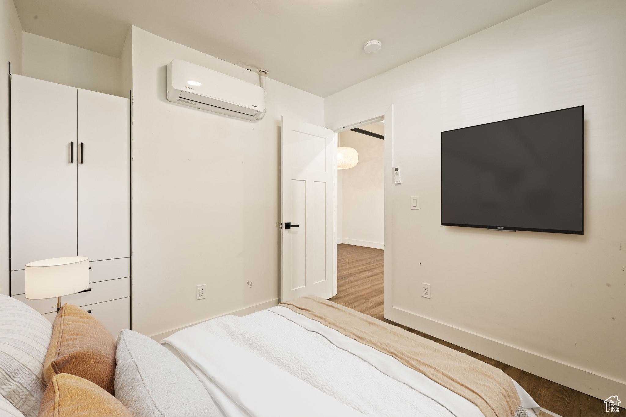 COUNTRY MEADOW CONDO - Residential
