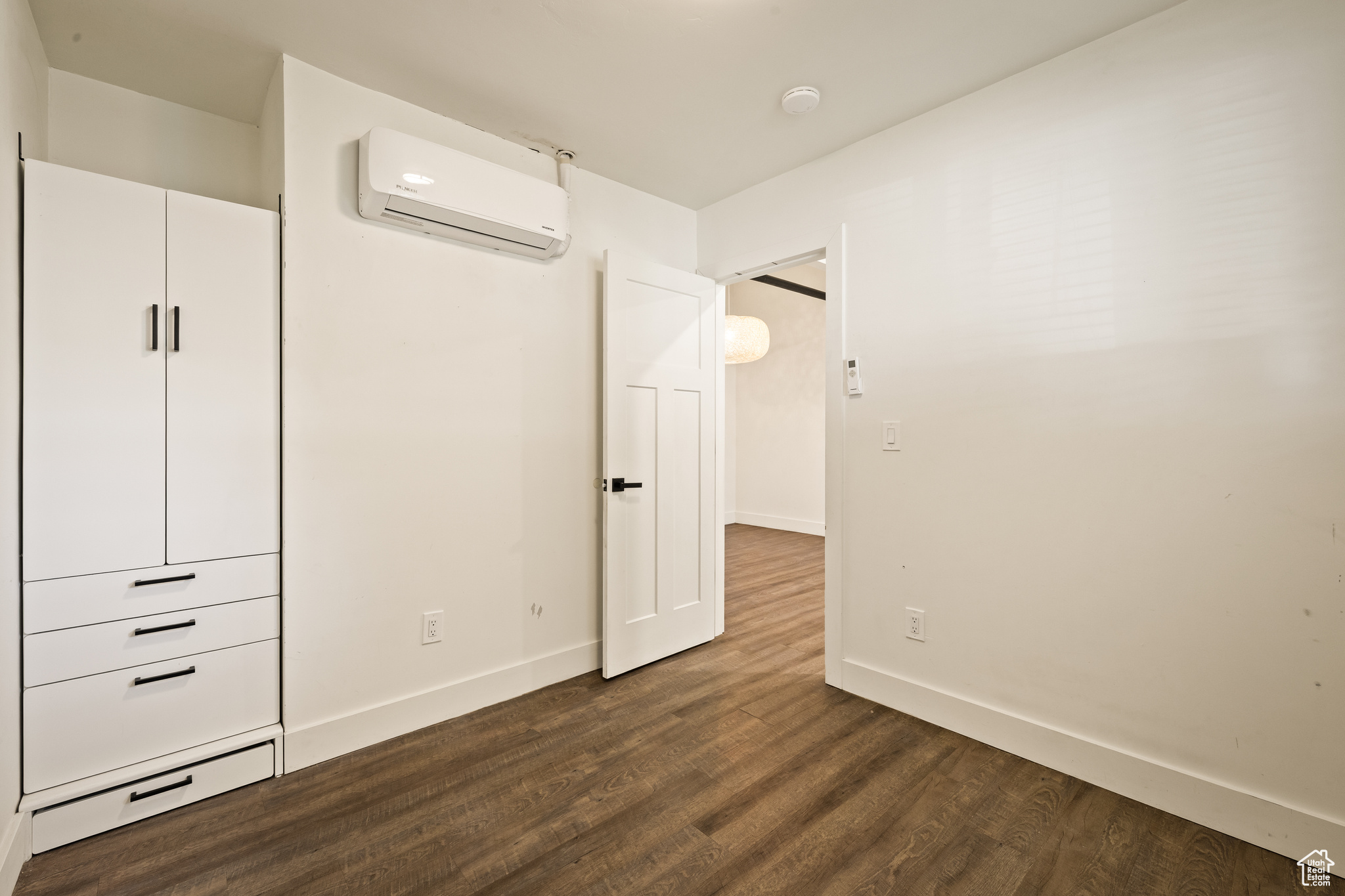 COUNTRY MEADOW CONDO - Residential