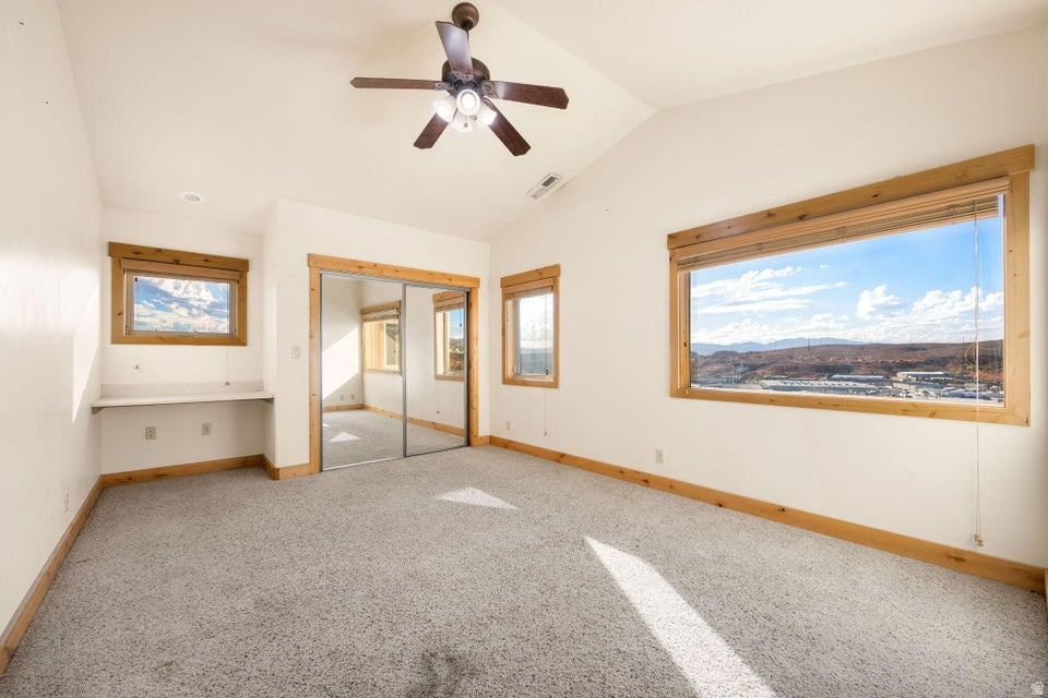 EAST RIDGE 4 - Residential