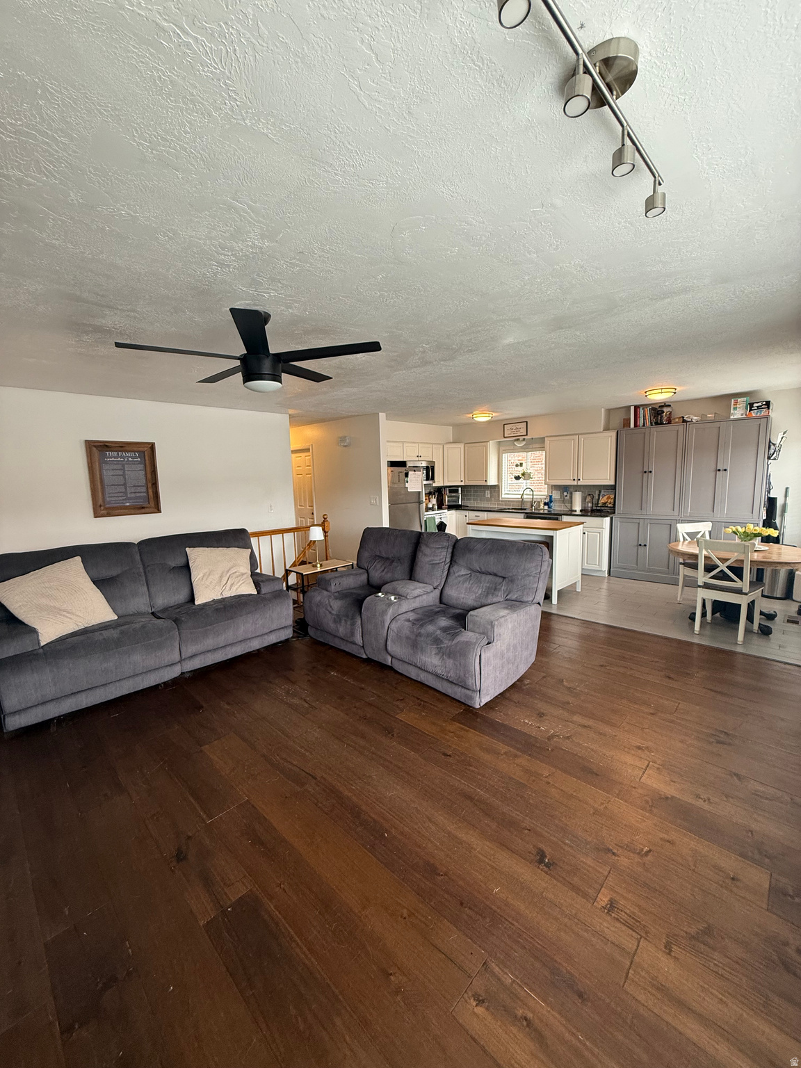 AEGEAN VILLAGE - Residential Income