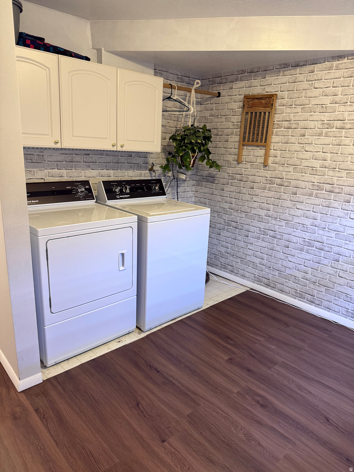 AEGEAN VILLAGE - Residential Income