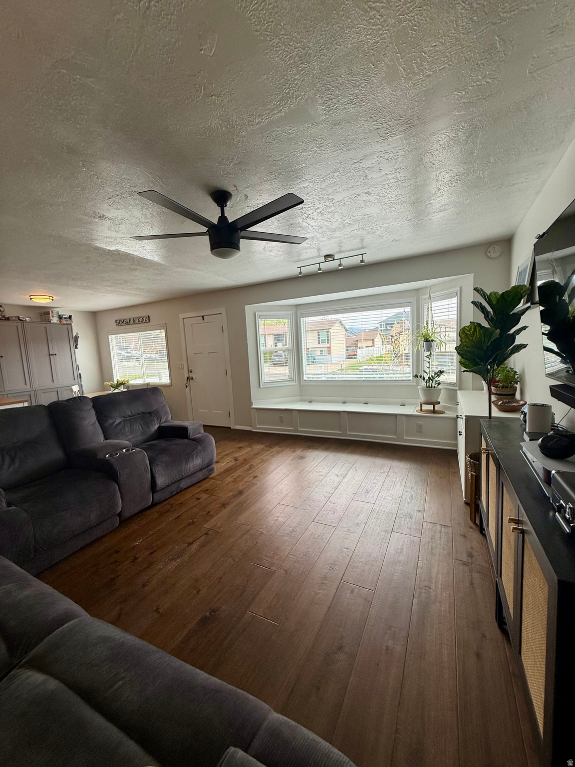 AEGEAN VILLAGE - Residential Income