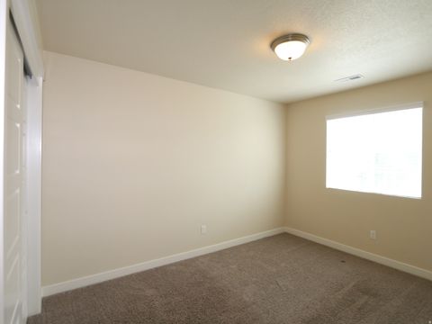 Tiny photo for 1874 W PARKVIEW DR, Syracuse, UT 84075 (MLS # 2134490)