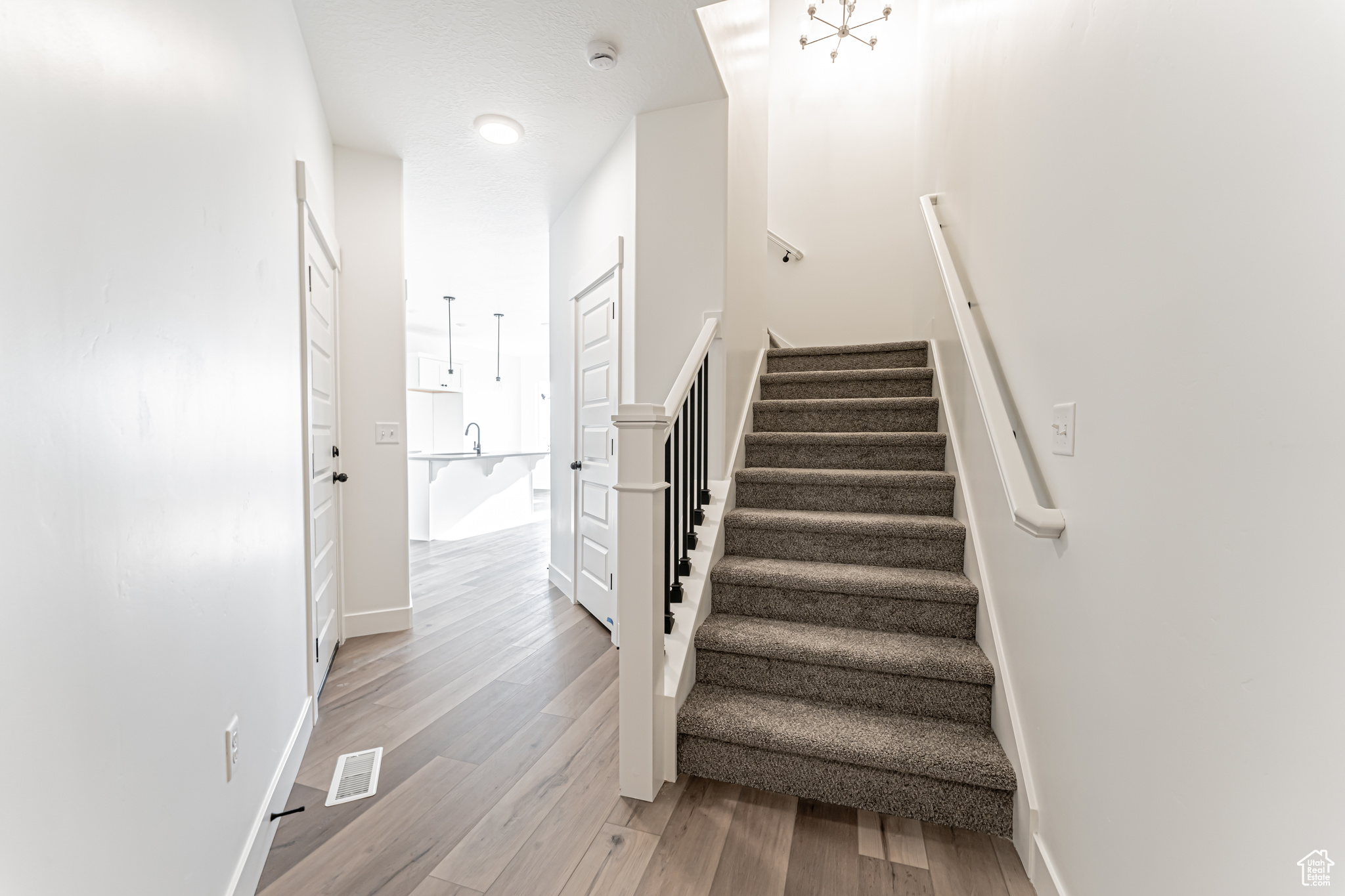 4662 S Alder Dr #220, Mapleton, Utah image 2