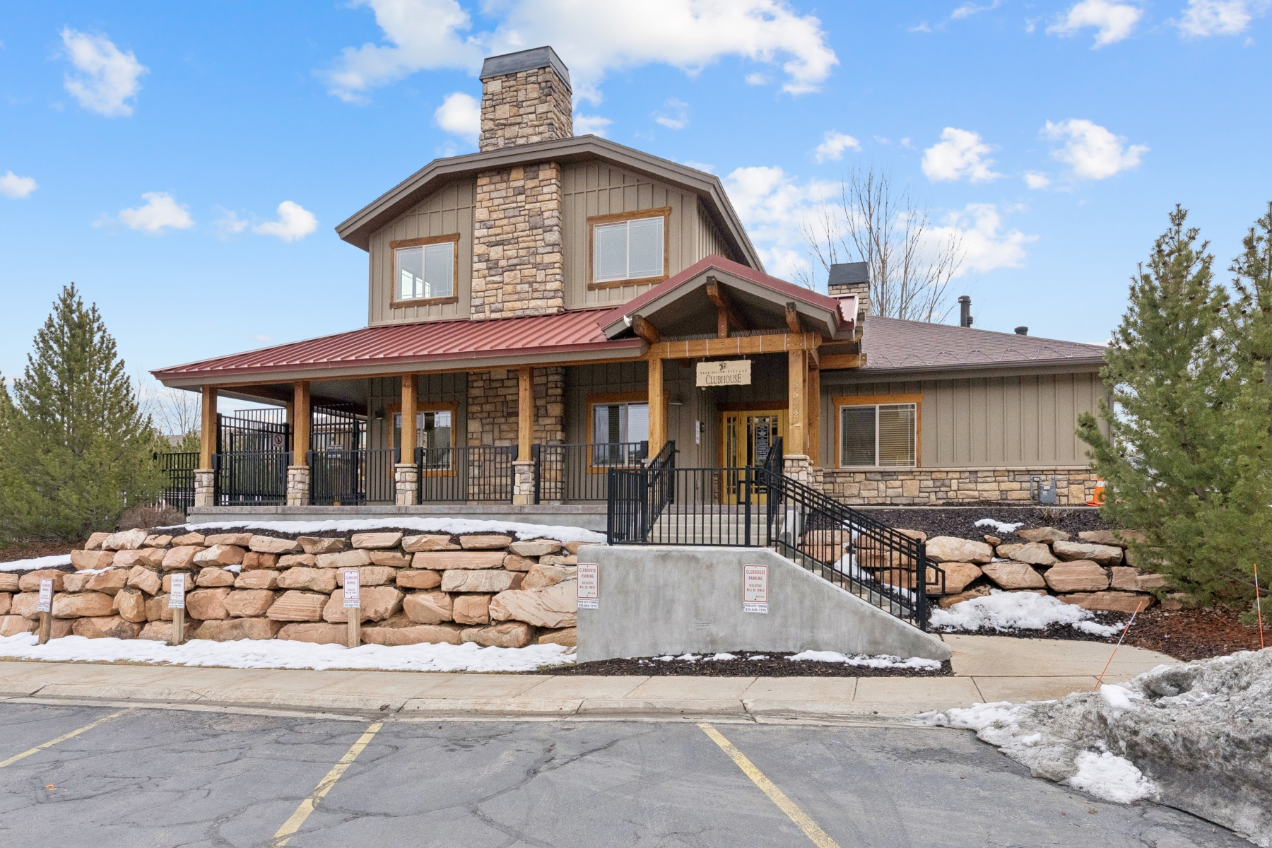 BEAR HOLLOW VILLAGE - Residential