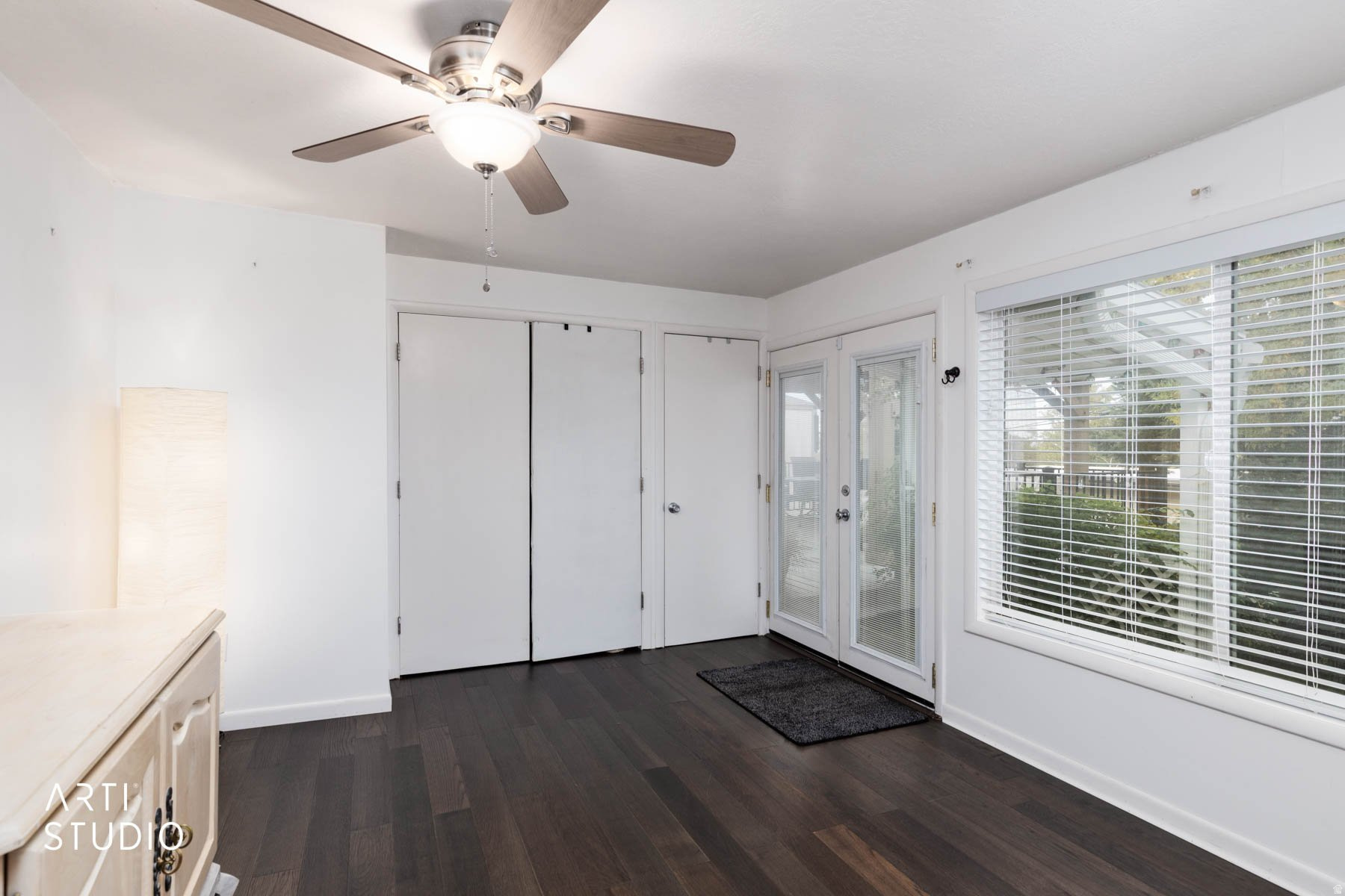 ROLLING HILLS - Residential