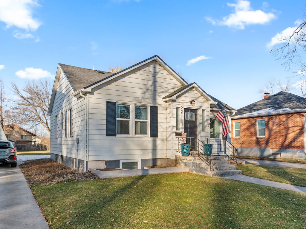 Photo of 531 W 400 N, Logan, UT 84321 (MLS # 2132246)