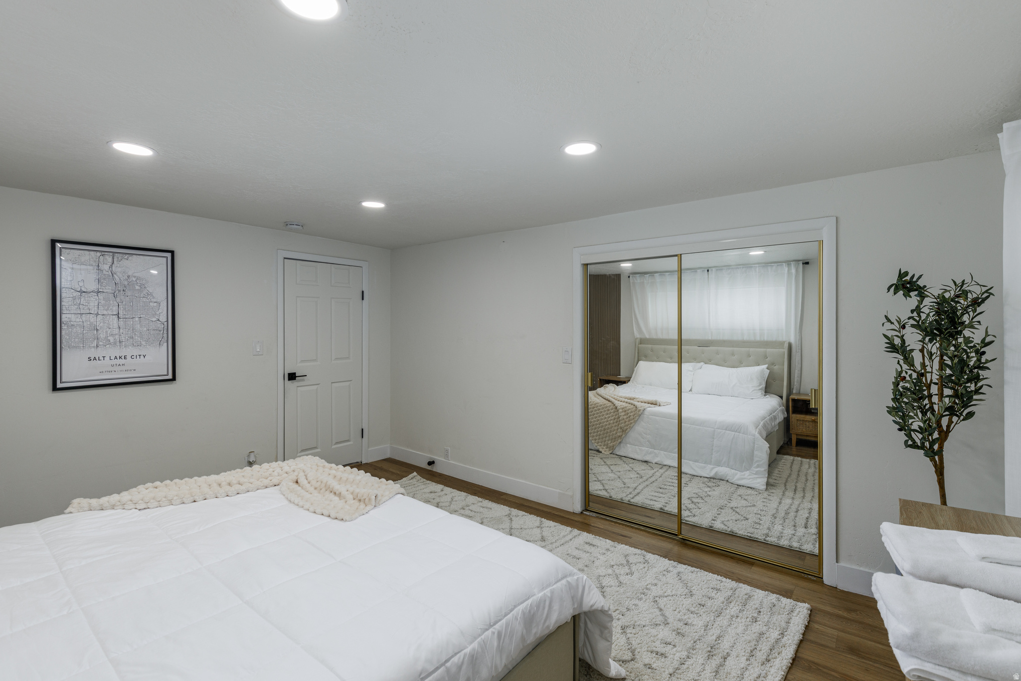 THOMPSON'S SUB - Residential