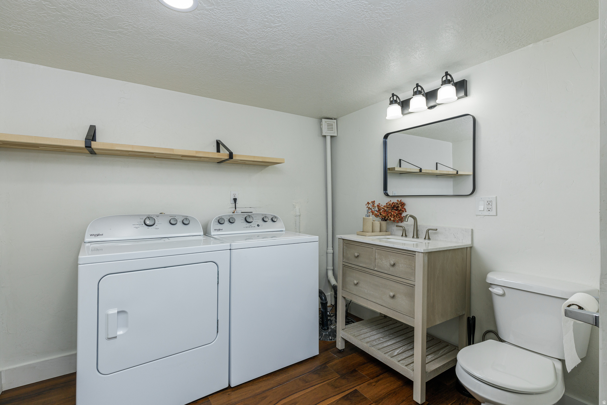 THOMPSON'S SUB - Residential