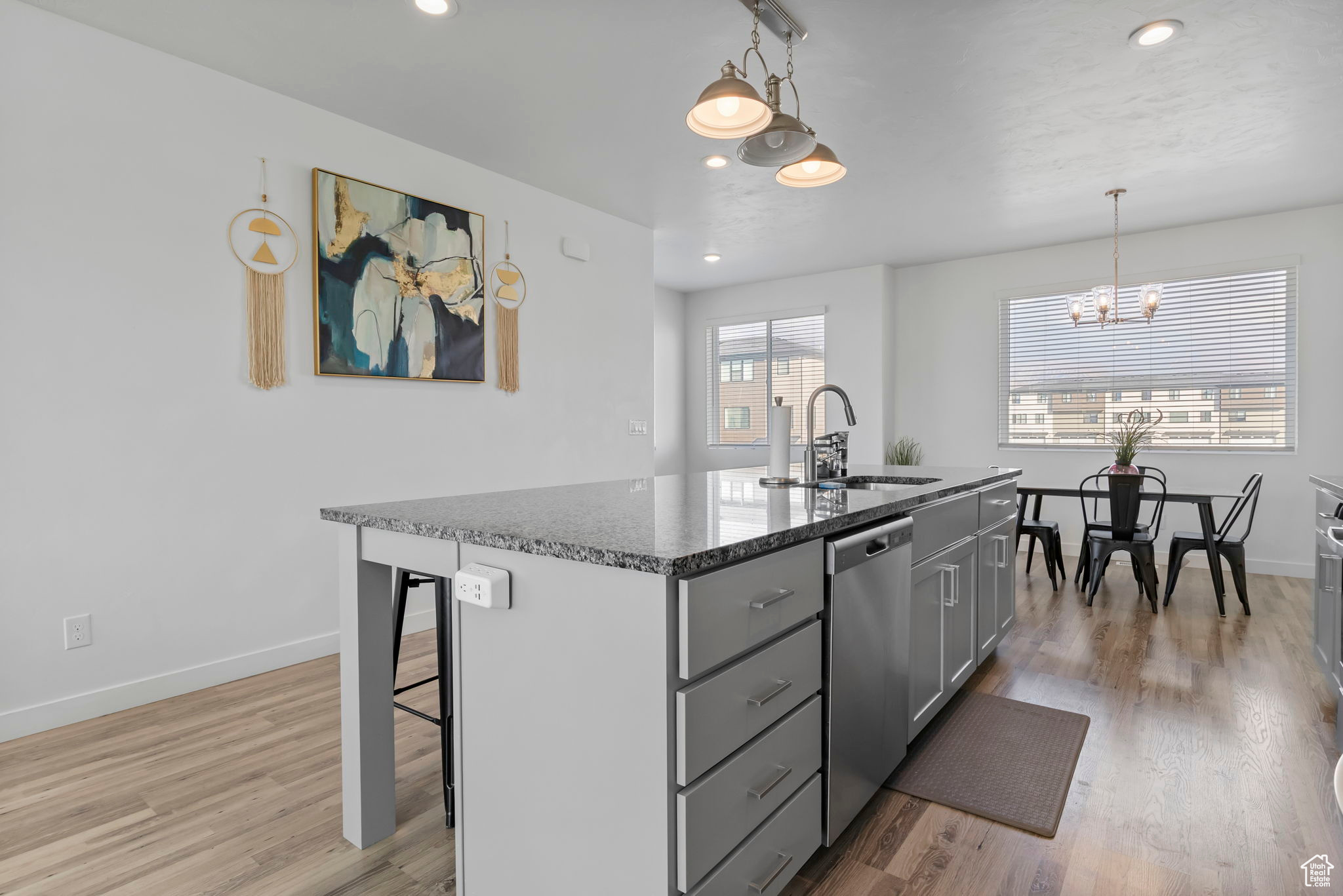 LAKESHORE LANDING - Residential