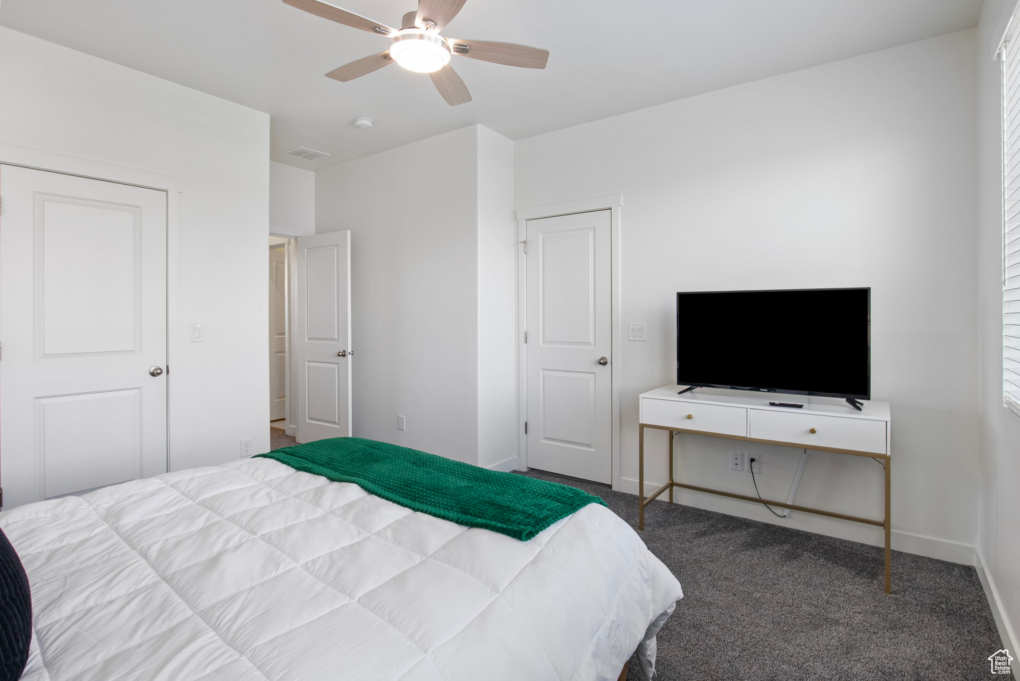 LAKESHORE LANDING - Residential