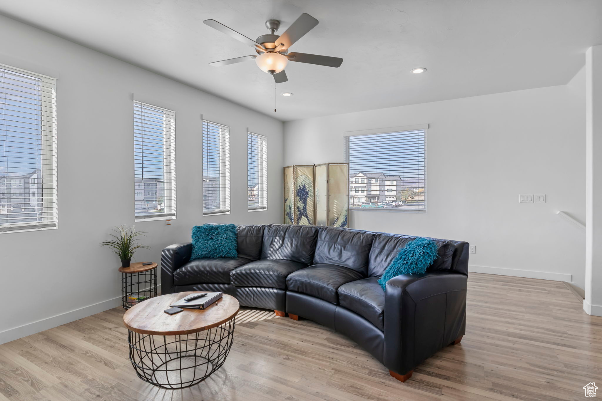 LAKESHORE LANDING - Residential