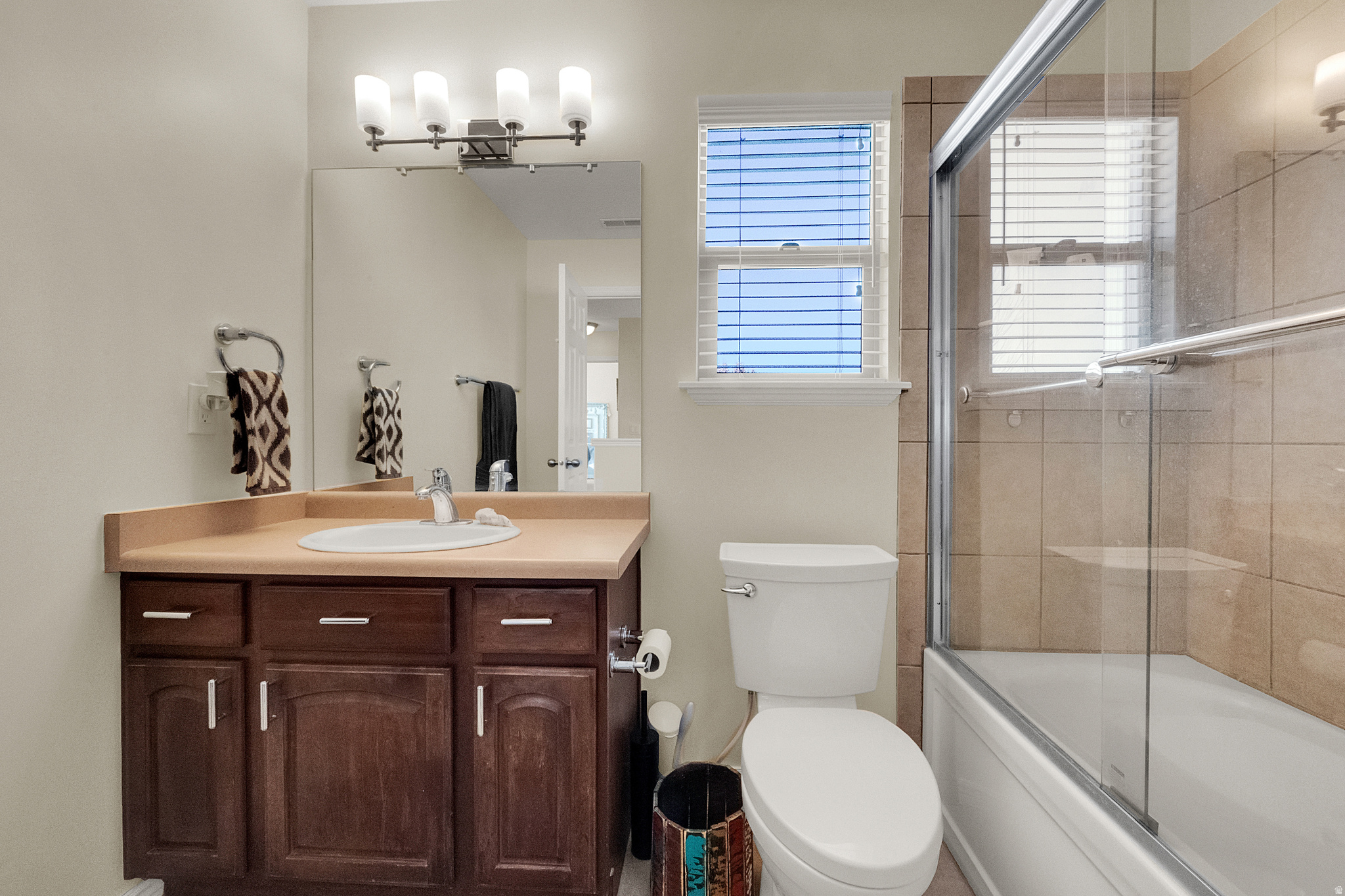 HIGHLAND HILLS - Residential