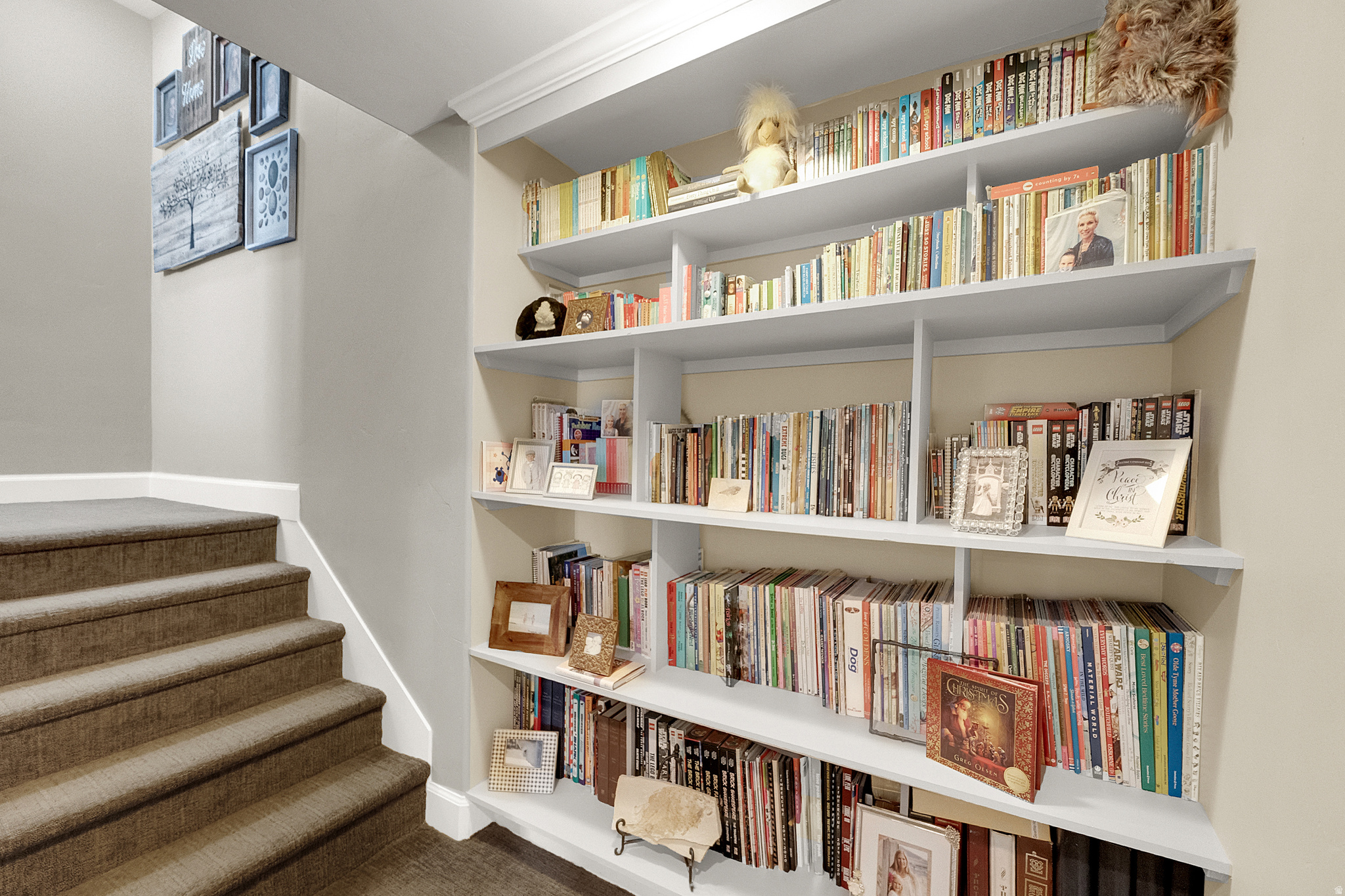 HIGHLAND HILLS - Residential