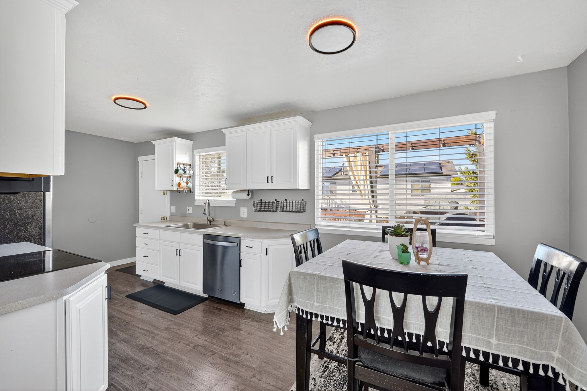 WOOD COV E PARK - Residential